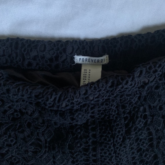 Forever 21 Black Lace Shortie Shorts Summer Small - Picture 3 of 4